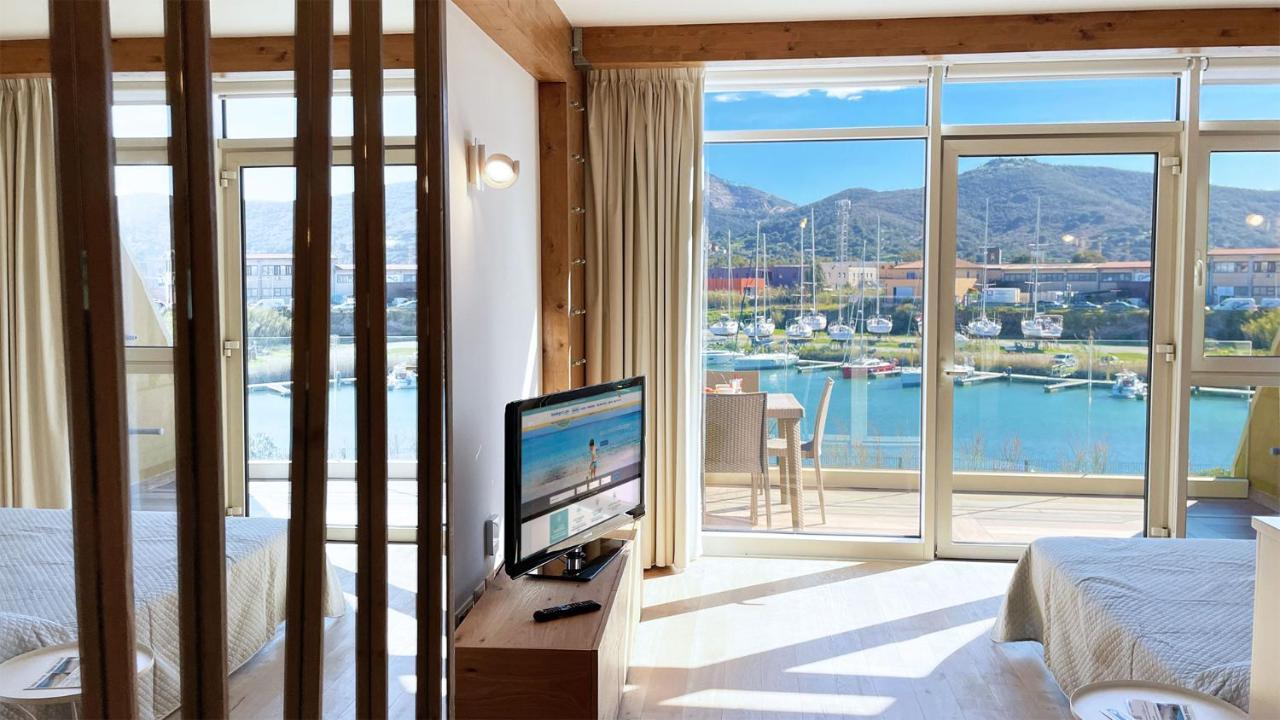 Fronte Mare Suites - Argonautivacanze ポルトフェッラーイオ エクステリア 写真